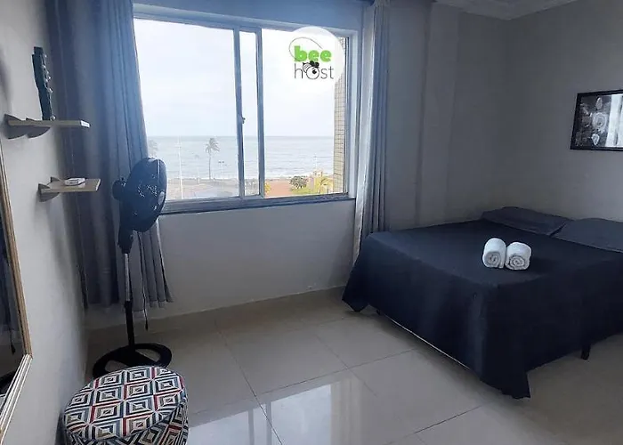 COPIT0102 - Apartamento BEIRA-MAR super ventilado com 2 quartos na Pituba por Beehost